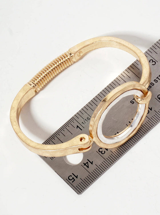 Hammered Dual-Tone Circle Hook Hinge Bracelet: Worn Silver-Worn Gold