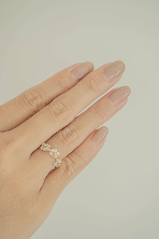 Flora Beaded Ring - Ash Grey