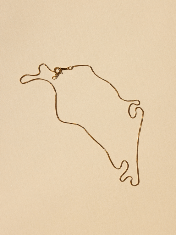 Delicate Staple Box Chain In Gold Filled