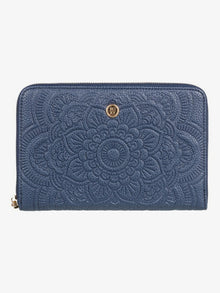  Magic Happens Wallet Roxy